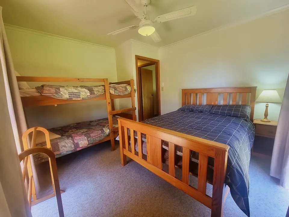 Bedroom bunks double