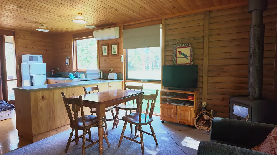 Dining kitchen