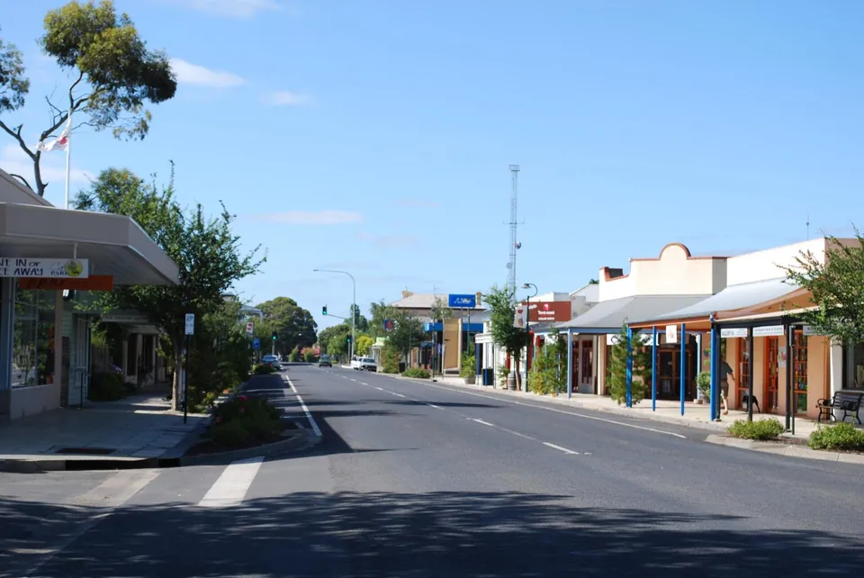 Penola town centre with its verandahed shopfronts